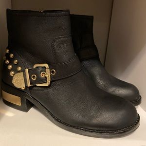 vince camuto boot